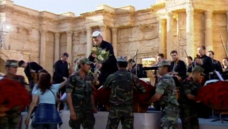 Chum anh: Dan nhac Nga bieu dien o Palmyra, Syria-Hinh-9